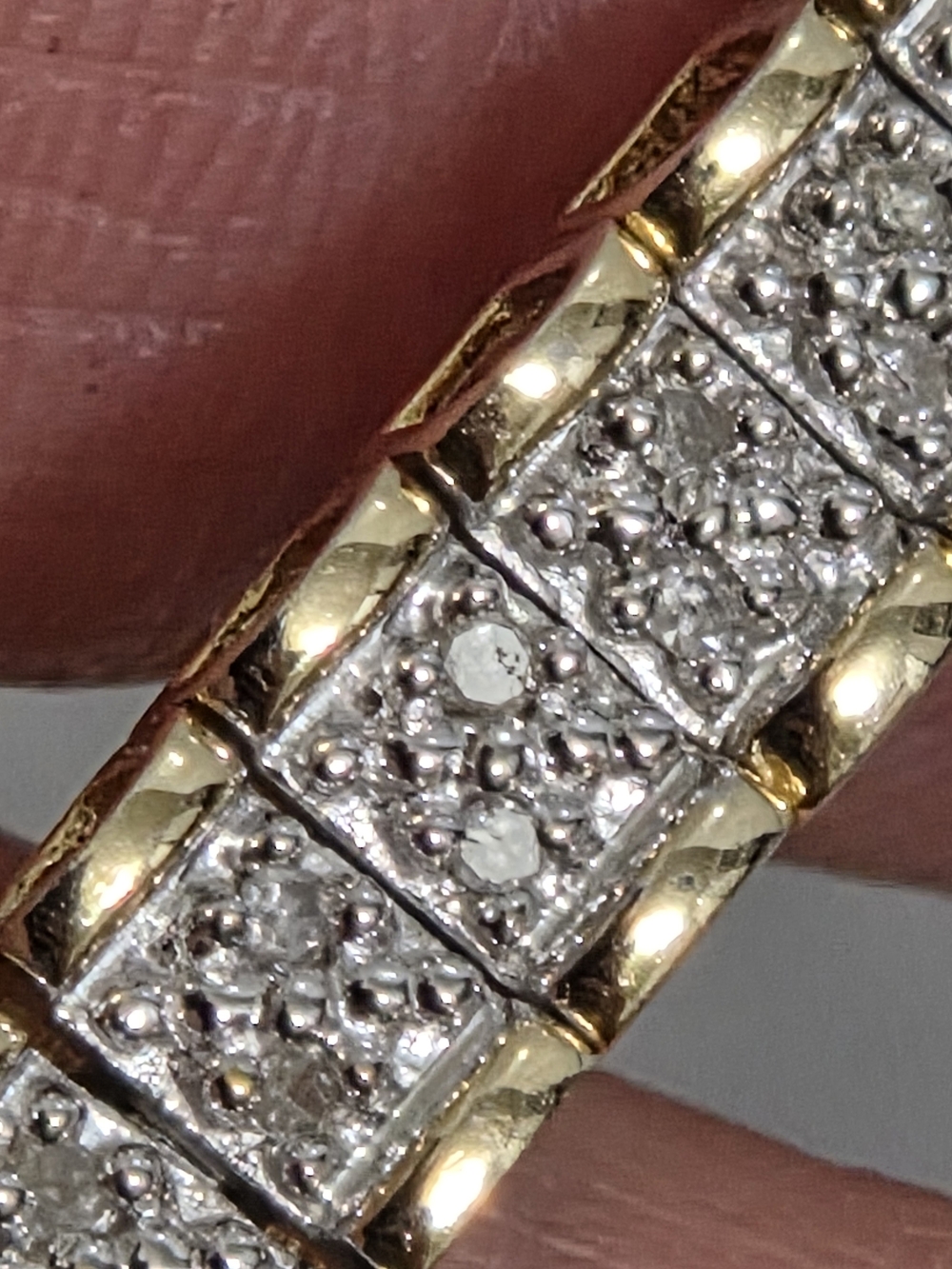 Sterling Silver Tennis Bracelet With 124 Genuine   Diamonds.